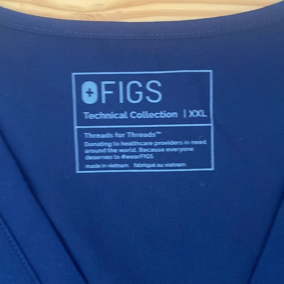 FIGS TECHNICAL COLLECTION SCRUB TOP XXL - Picture 4 of 5